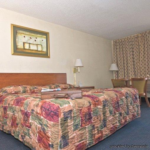Regency Travel Inn Hayti Zimmer foto